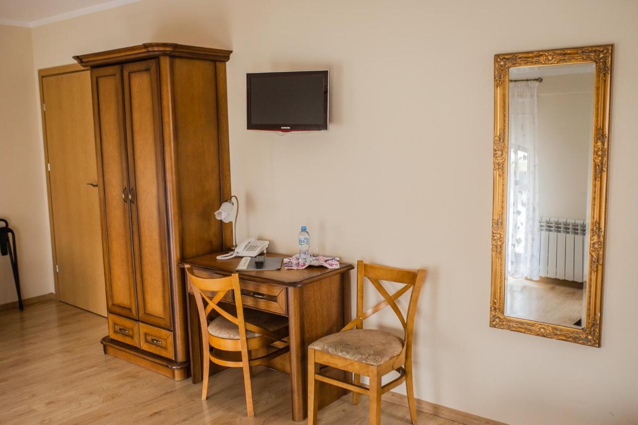 Hotel Przedzamcze Dzialdowo Exterior foto